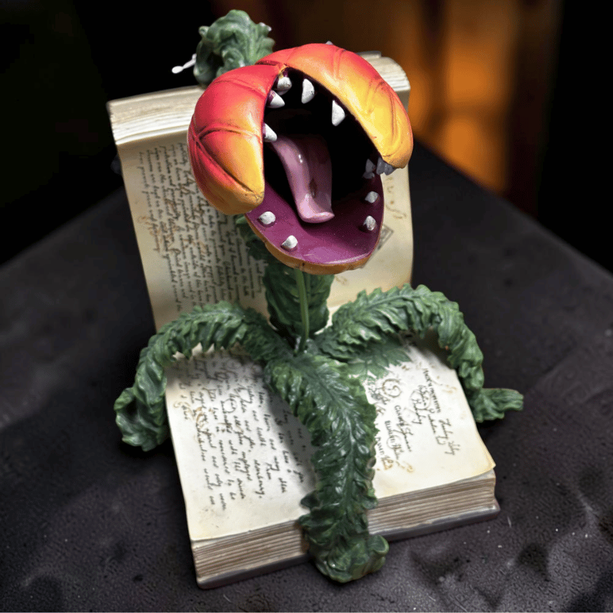 Monsterpflanze im Zauberbuch Halloween Deko