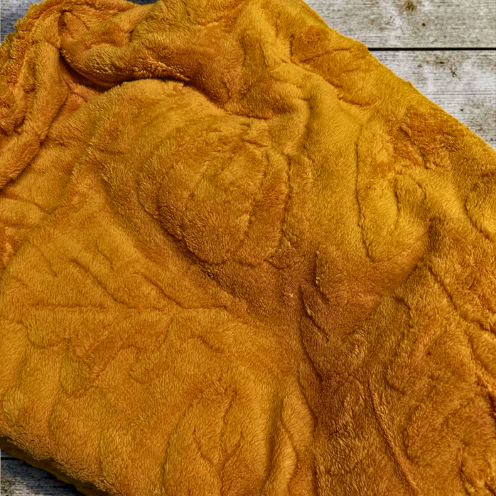 Große Kuscheldecke Herbstgeflüster in weicher Reliefoptik 150 x 200 cm