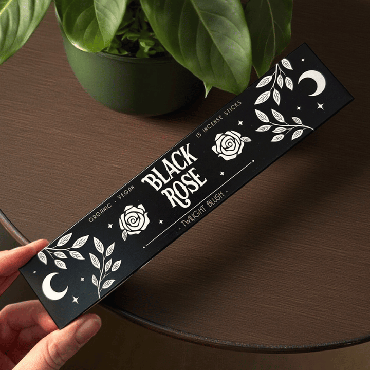 Räucherstäbchen Set – 6 magische Düfte von Weißem Salbei bis Schwarzer Rose