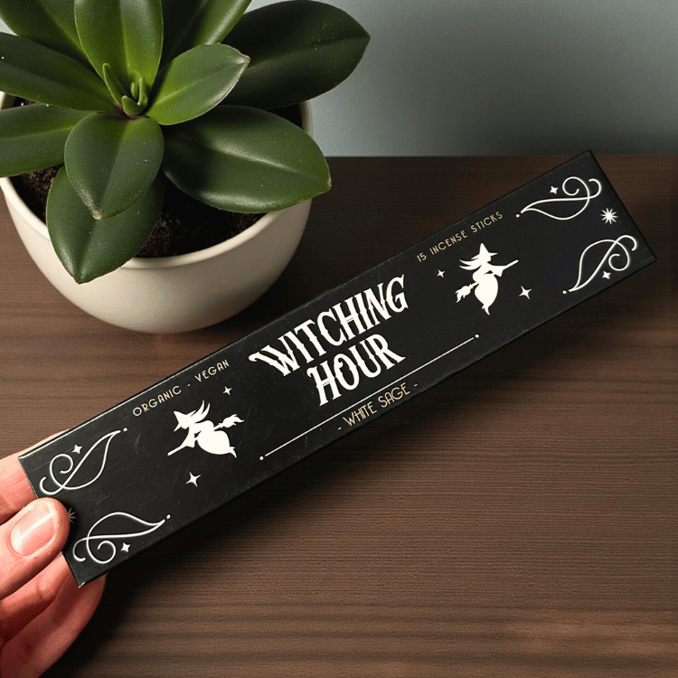 Räucherstäbchen Set – 6 magische Düfte von Weißem Salbei bis Schwarzer Rose
