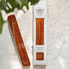 Räucherstäbchenhalter Holz – Spirituelle Motive: Halbmond oder Mond-Motte