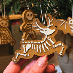 Skelett-Keks Baumschmuck – 4er-Set gruselige Ornamente