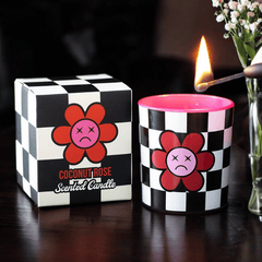 Sad Flower Kokosnuss Rose Statementkerze –  Alternative Deko Eyecatcher