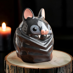 Auf dem Kopf stehende Fledermaus Tasse – Becher aus Keramik in Fledermaus Form