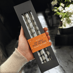 Schwarze Geister-Stabkerzen (3er-Set) mit süßen Gespenstern