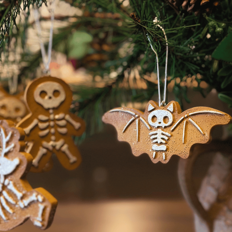 Skelett-Keks Baumschmuck – 4er-Set gruselige Ornamente