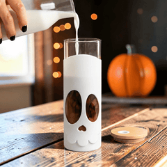 Skull Tumbler aus Glas mit Bambusdeckel OTOTO