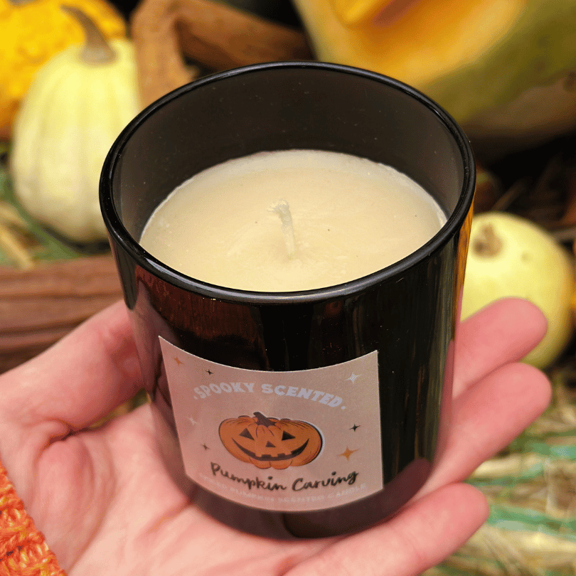 Spiced Pumpkin - geschnitzer Kürbis Duftkerze