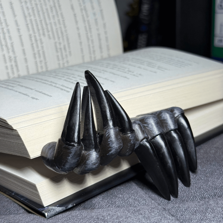 Teufelshand Lesezeichen – Gruselige Buchdeko aus Kunstharz