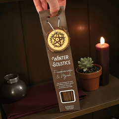 Winter Räucherstäbchen Geschenkset – Cozy Winterdüfte mit Holzhalter