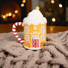 Wintertasse Lebkuchenhaus mit Zuckerstangen-Henkel – XXL Tasse 500 ml