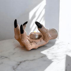 Witch Hand – Kerzenhalter in Hexenhand-Optik