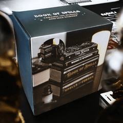 Zauberbuchstapel – Duftlampe