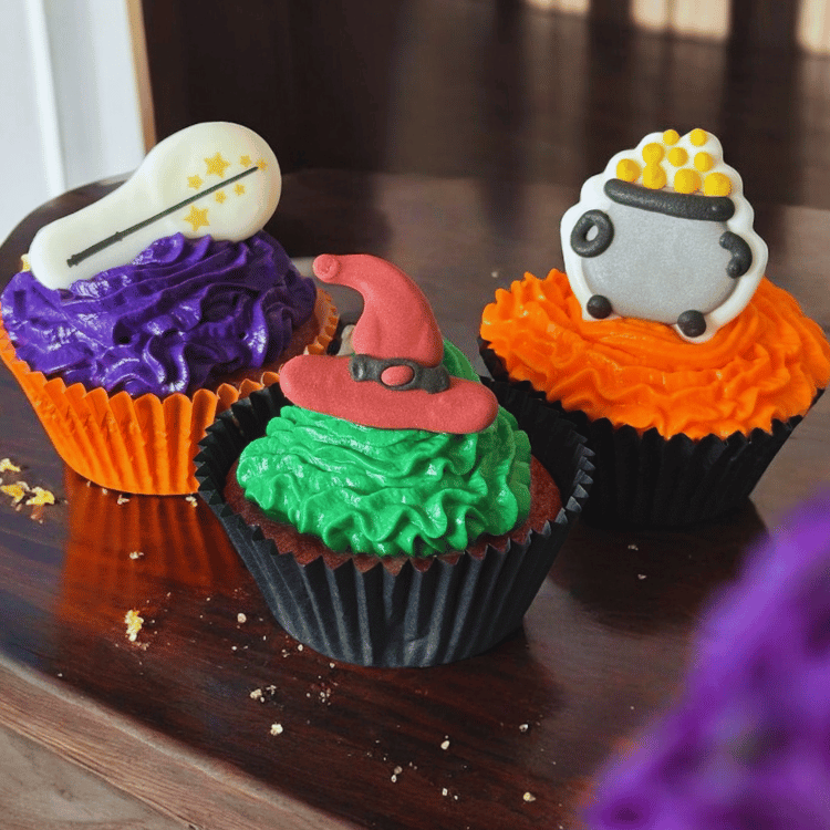 Zuckerdekoration Zauberhut, Kessel & Zauberstab – Magisches Set